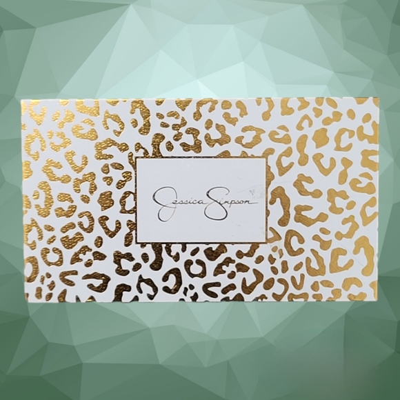 Jessica Simpson mini chain card wallet, Gift box - Picture 2 of 10